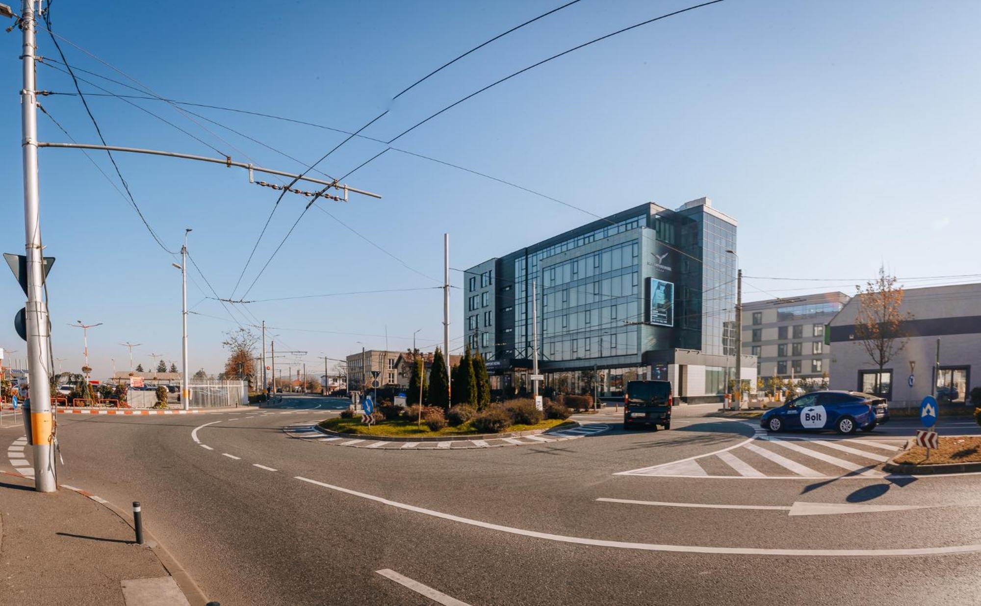 Sky Airport Hotel Cluj-Napoca Exterior foto