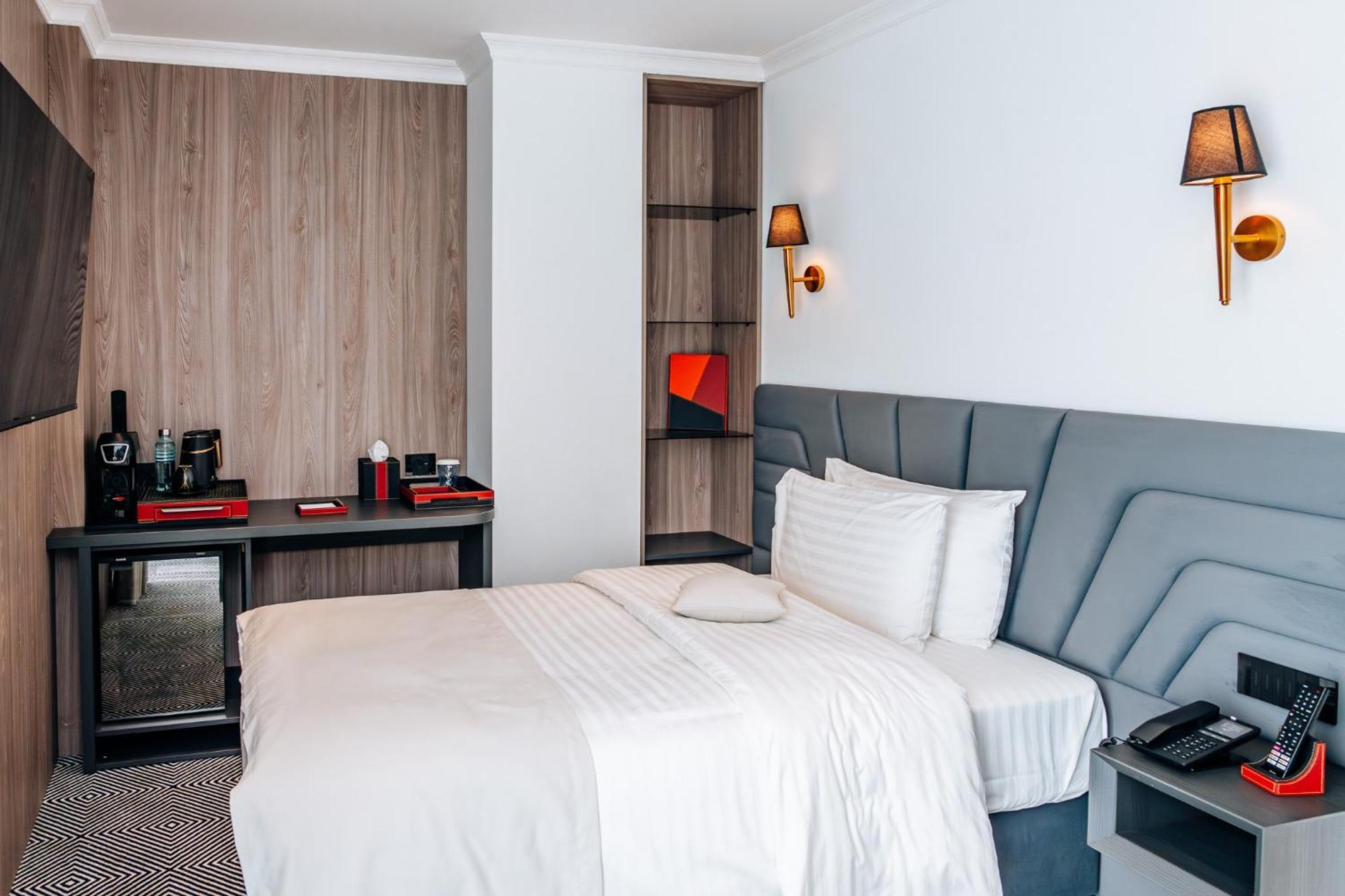 Sky Airport Hotel Cluj-Napoca Zimmer foto